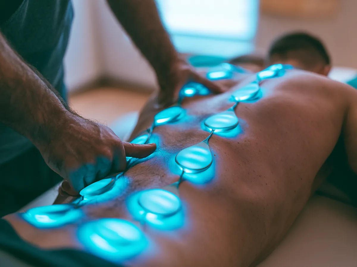 Regulador Transdérmico Neuro-Adaptativo